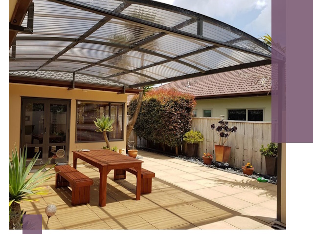 Навесы во двор под ключ в Казани — изготовление и монтаж