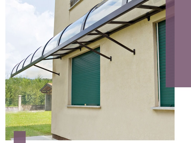 Козырьки над окнами в Казани — изготовление и монтаж по выгоде